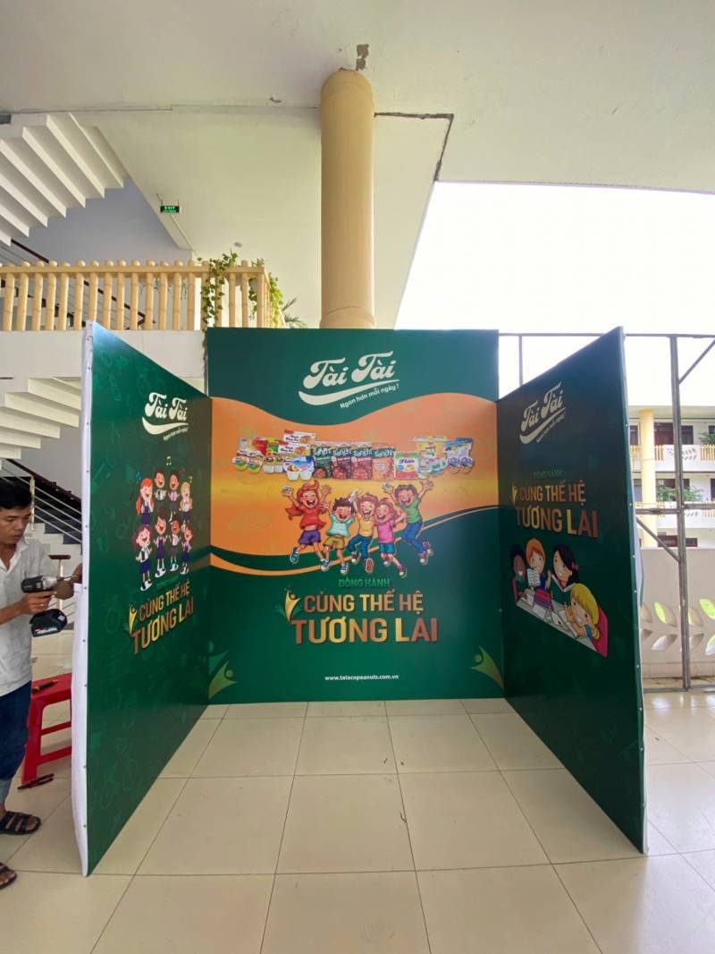 THI CÔNG KHUNG BACKDROP SỰ KIỆN TẠI QUẬN 9-1